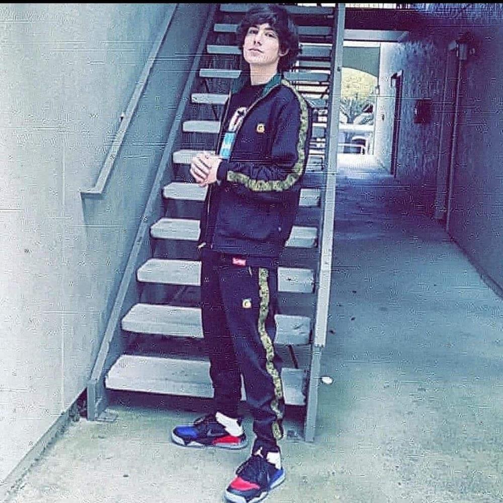 Meet your Posher, Preston